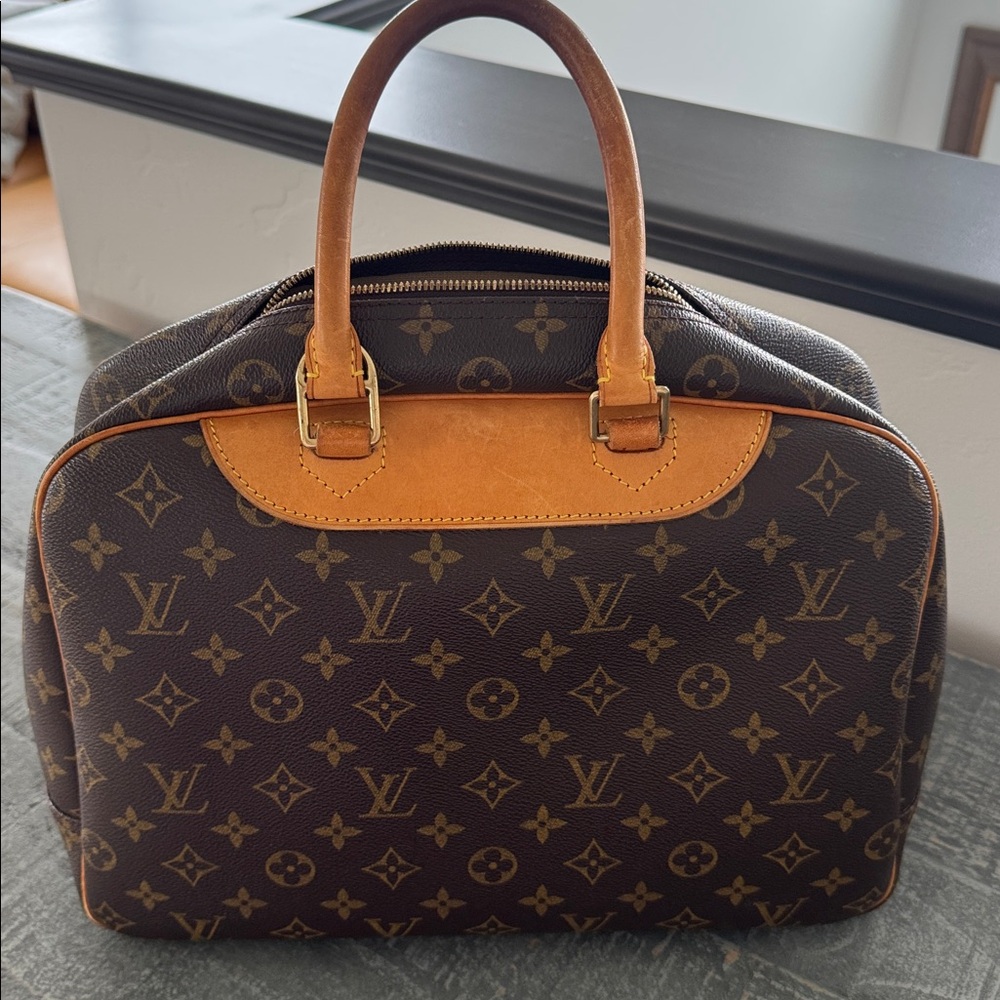 Louis Vuitton Monogram Deauville bag EUC - Picture 2 of 7